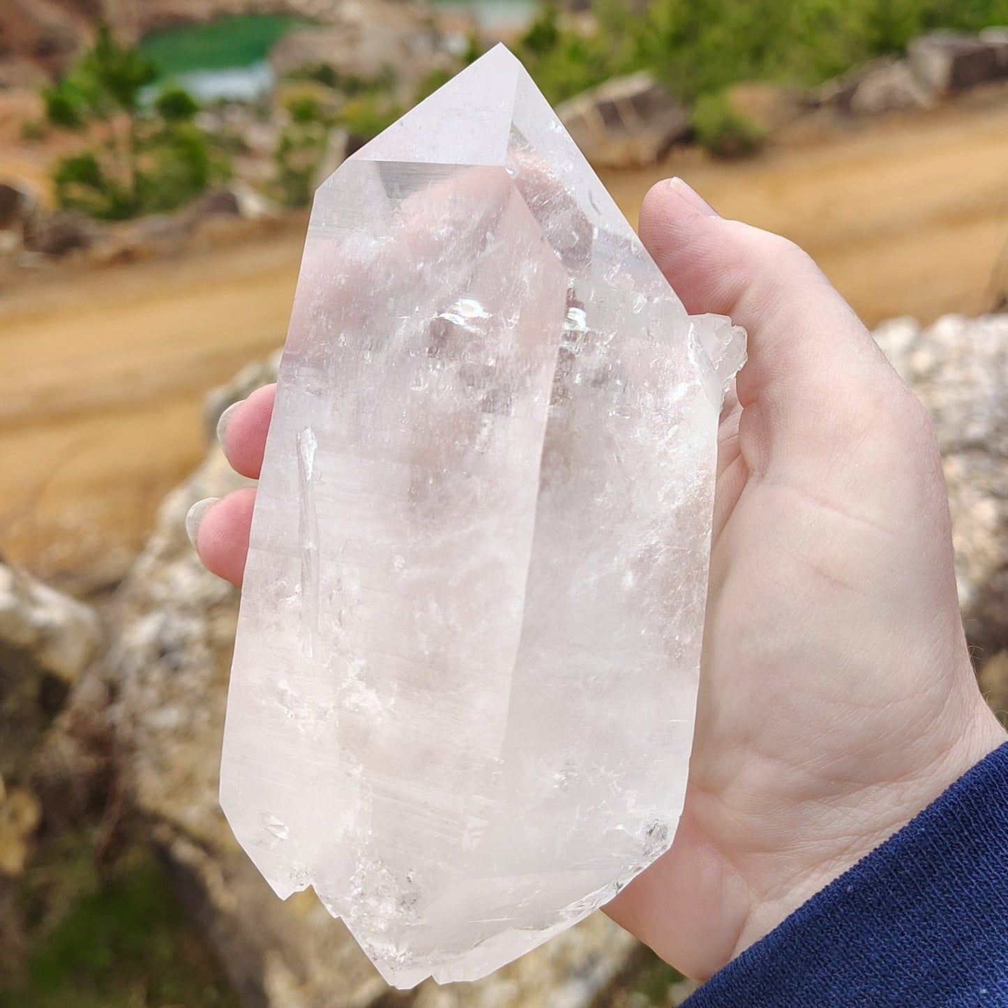 This is the right side of this record keeper Quartz crystal point