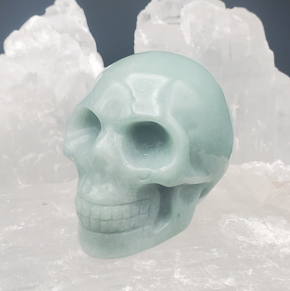 Green Crystal Carved Skull Assorted Stones