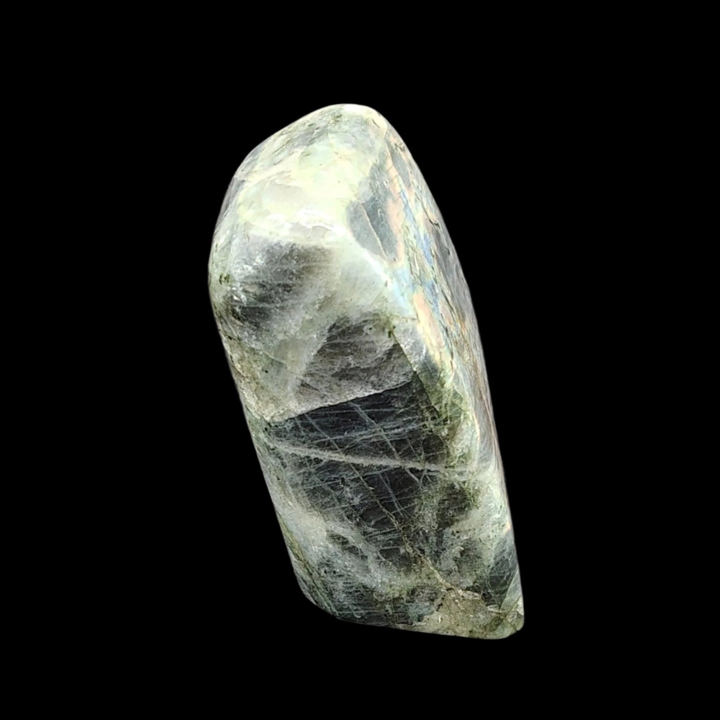 This is the right side of this piece of Labradorite