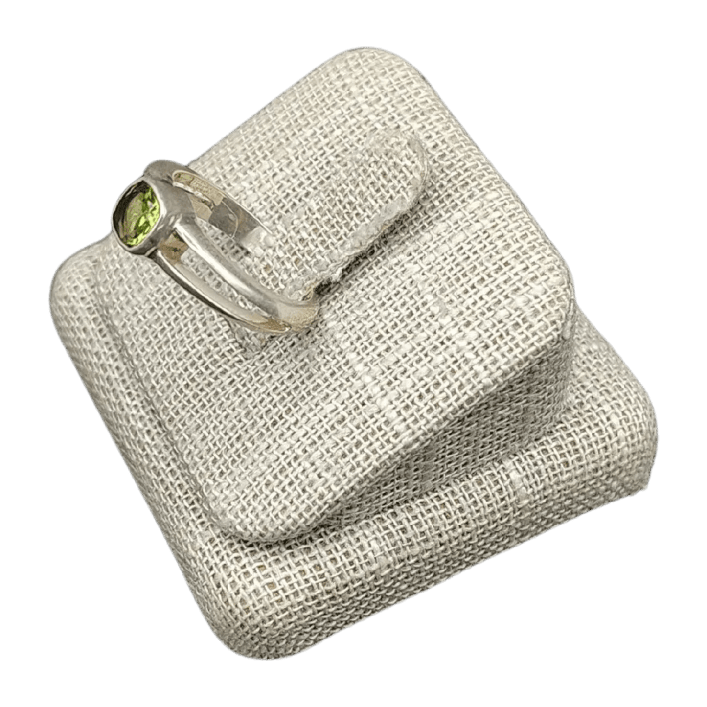 This is the side view of this Sterling Silver and Peridot ring