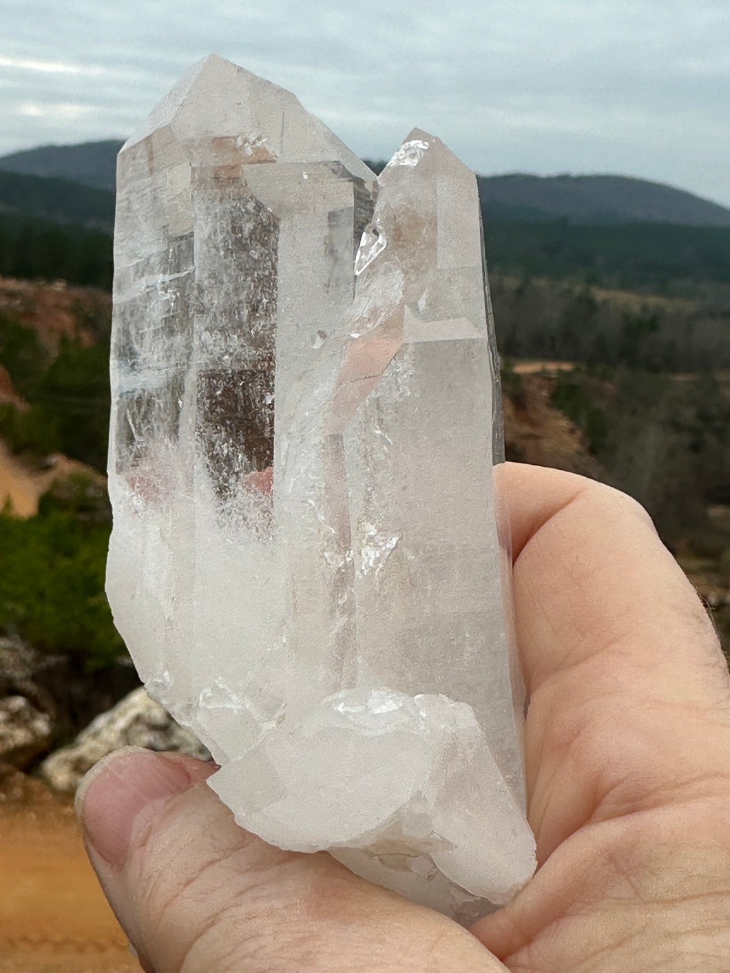 2 point quartz crystal cluster