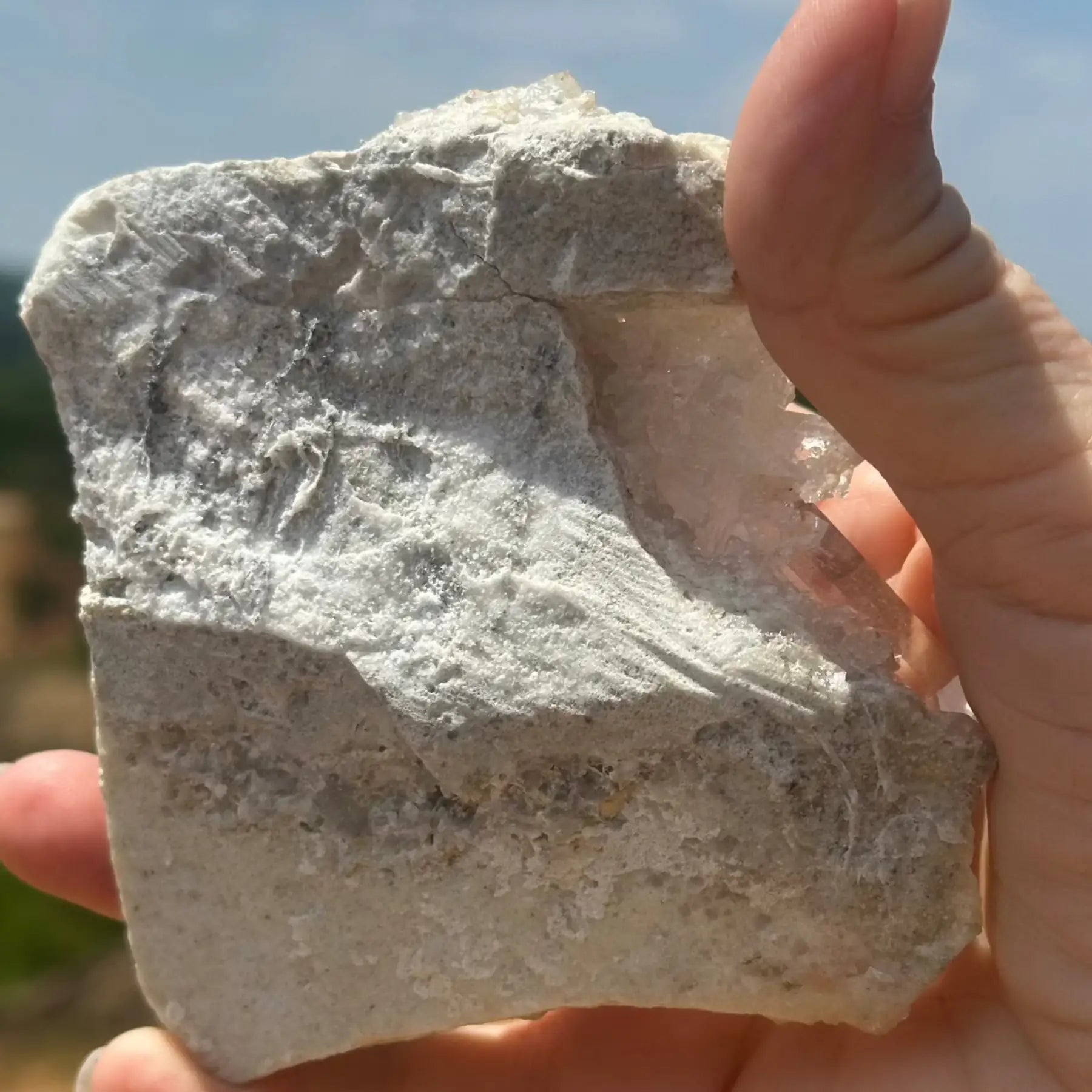 Host stone - Back View Of Crystal Cluster