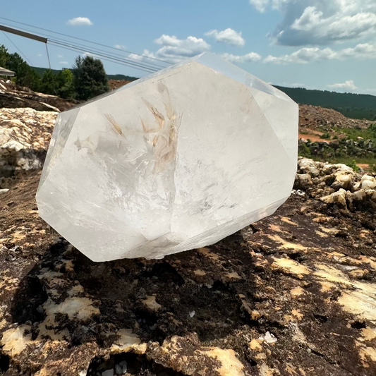 Large Quartz Point on Boulder Showing Self-Healed Line