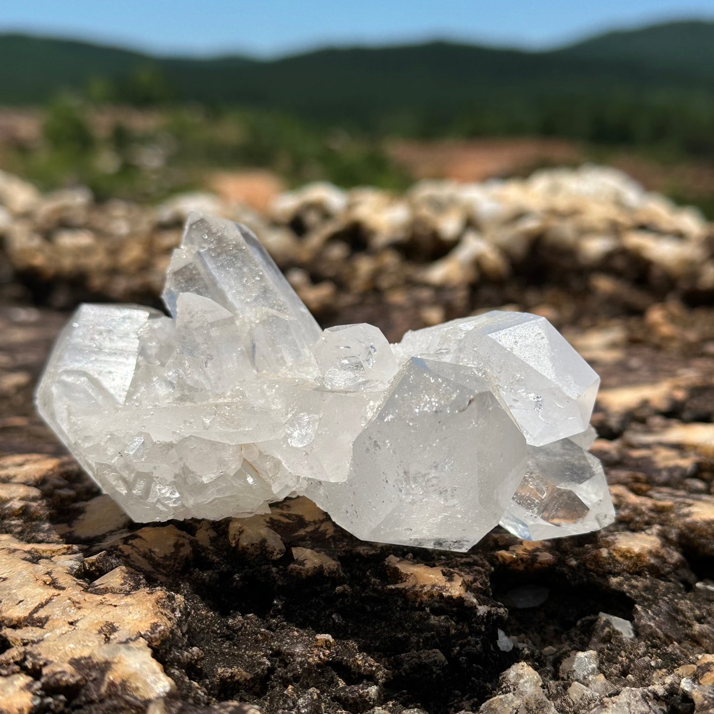 Side View Of Quartz Crystal Cluster