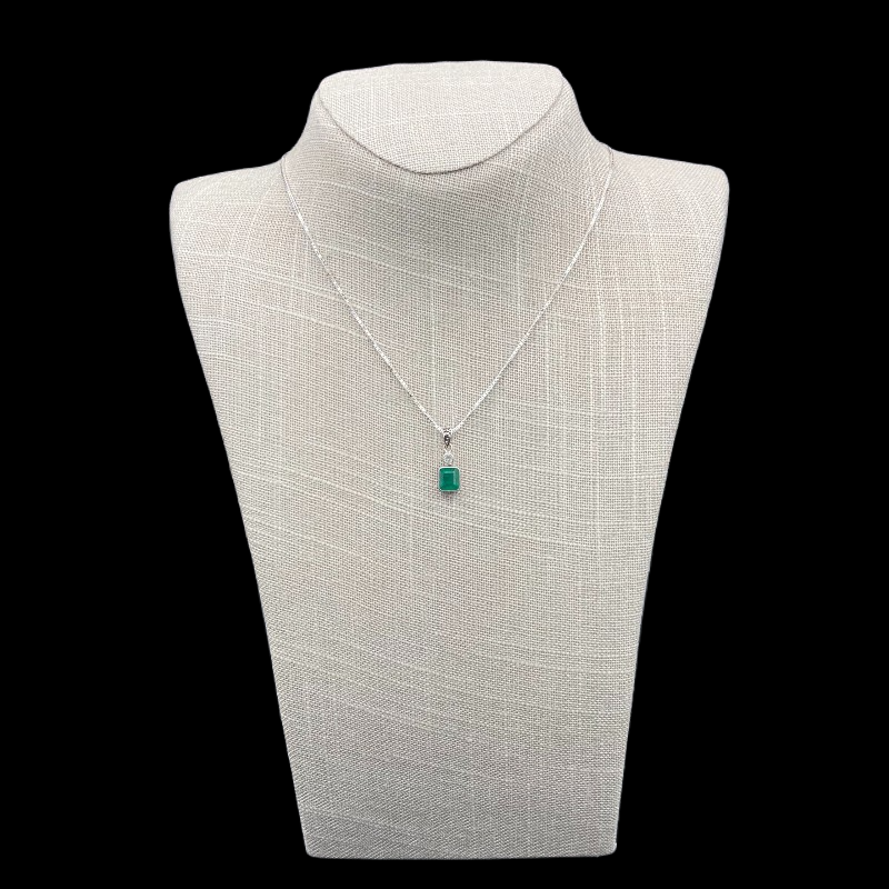 Sterling Silver Box Chain Emerald Pendant With Diamond Necklace, The Small Diamond Shimmers And The Pendant Is A Bright Green