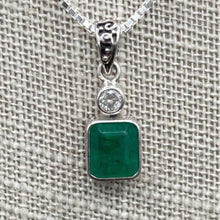 Load image into Gallery viewer, Close Up Of Green Emerald And Small Diamond Pendant
