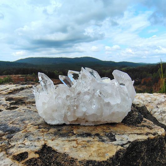 This is the front side of this quartz cluster