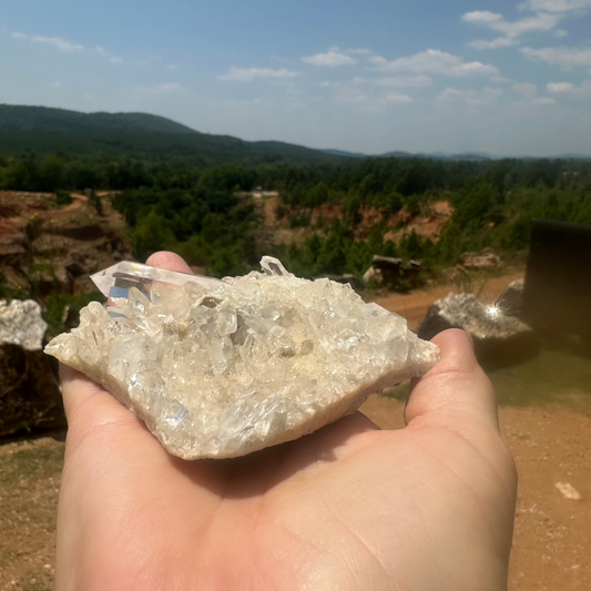 Small Low Profile Quartz Crystal Cluster