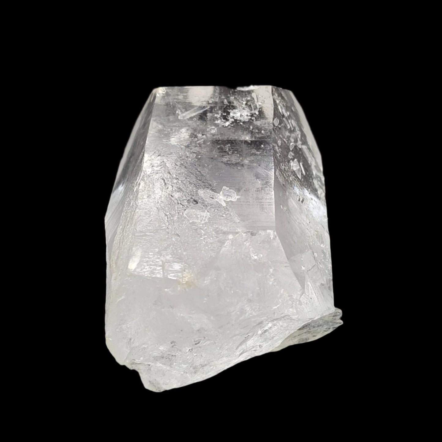 This is the back side of this Quartz crystal point