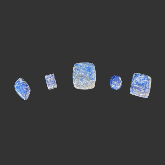 This is the 5 Lapis cabochons you will receive in your purchase 