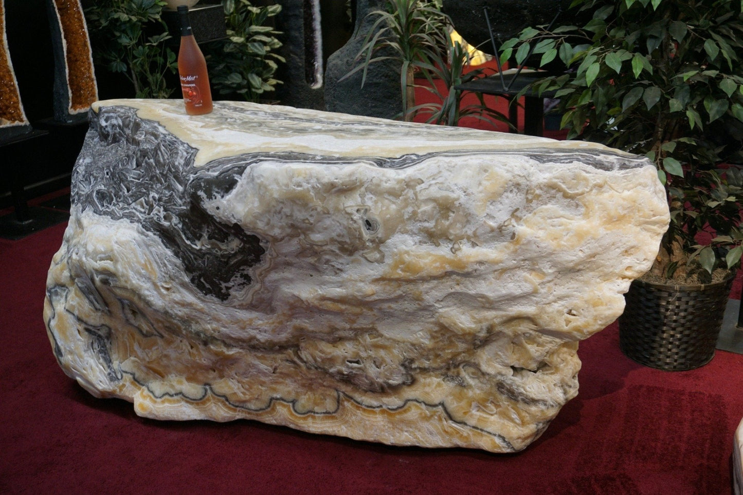 Calcite Phantom Bar Furniture Poolside Decor Zebra Stone Furniture Table