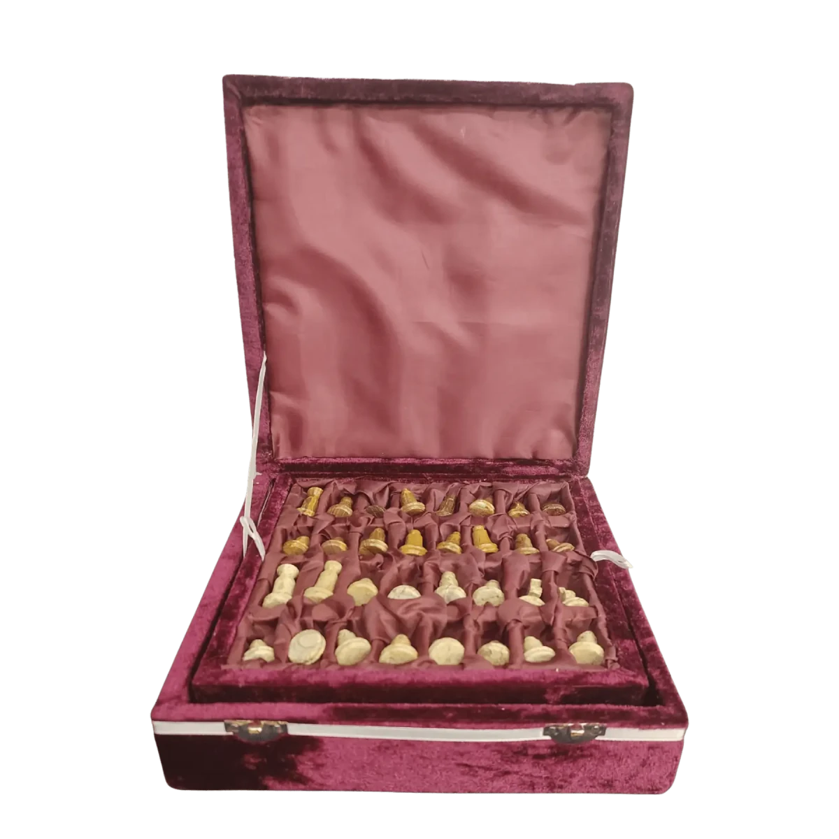 This is the inside of what the case looks like with the chess pieces and board inside