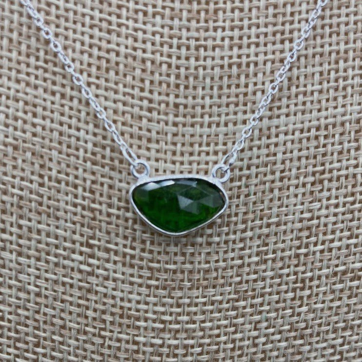 Chrome Diopside Gemstone Necklace