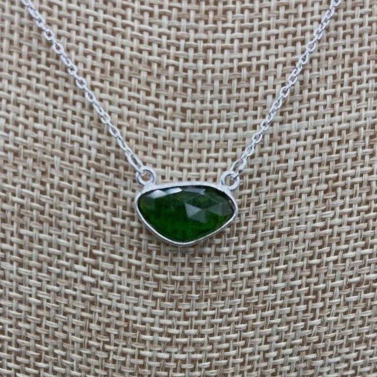 Chrome Diopside Necklace