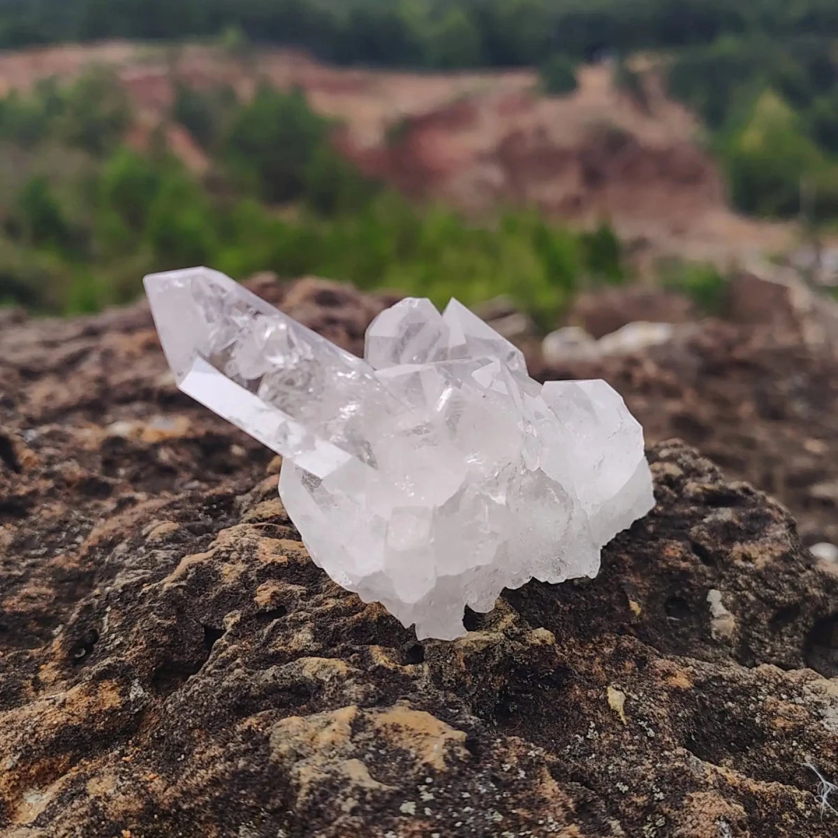 This is the right side of this small Quartz crystal cluster