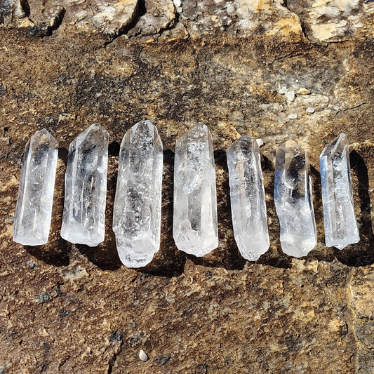 This is the seven-quartz crystals points you will receive with your purchase of this set. 