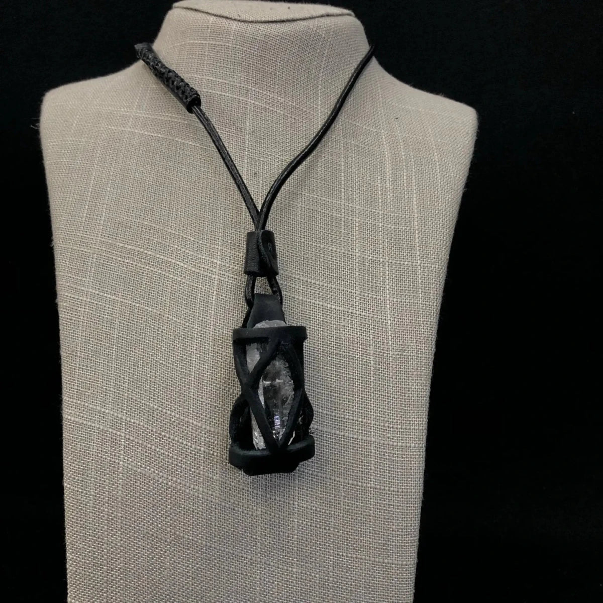Crystal Holder Necklace For Crystals Stones On A Display Neck