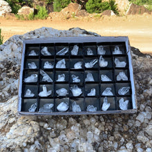 Load image into Gallery viewer, Tray of 35 Arkansas Crystal Clusters. Crystal Points And Clusters Are Water Clear
