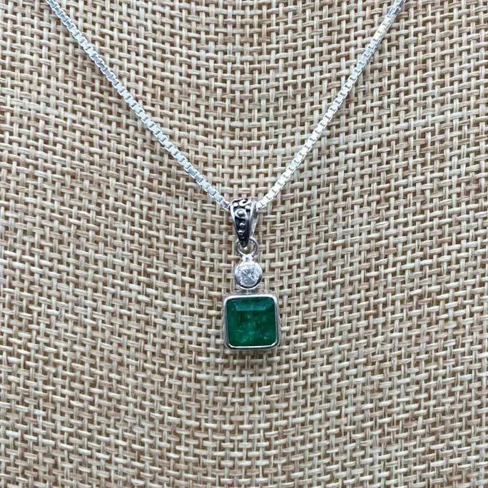 Emerald Jewelry Sterling Silver Chain And Emerald With Diamond Pendant