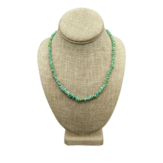 Front view of this Turquoise beaded necklace