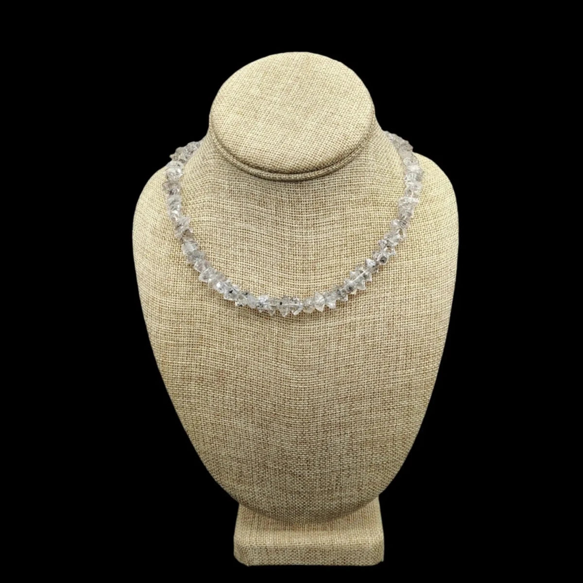 this is a picture of this salt and pepper necklace