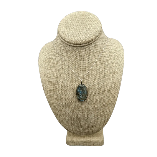 This is the front view of this Sterling Silver and polished Labradorite pendant necklace