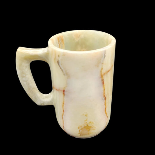 This is the left side of this Onyx mug