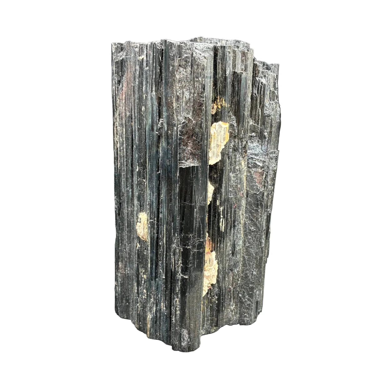 Front side of this tourmaline, in front of a white background.