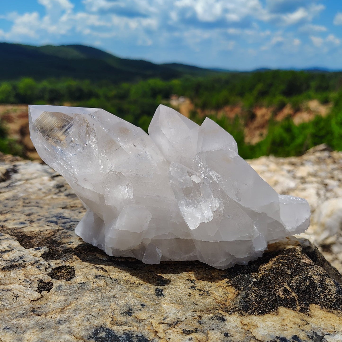 This is the back side of this quartz crystal cluster