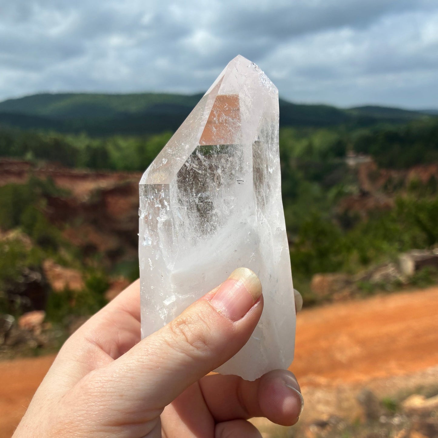 This is  the left side of this quartz crystal point in front of the Ron Coleman crystal mine.