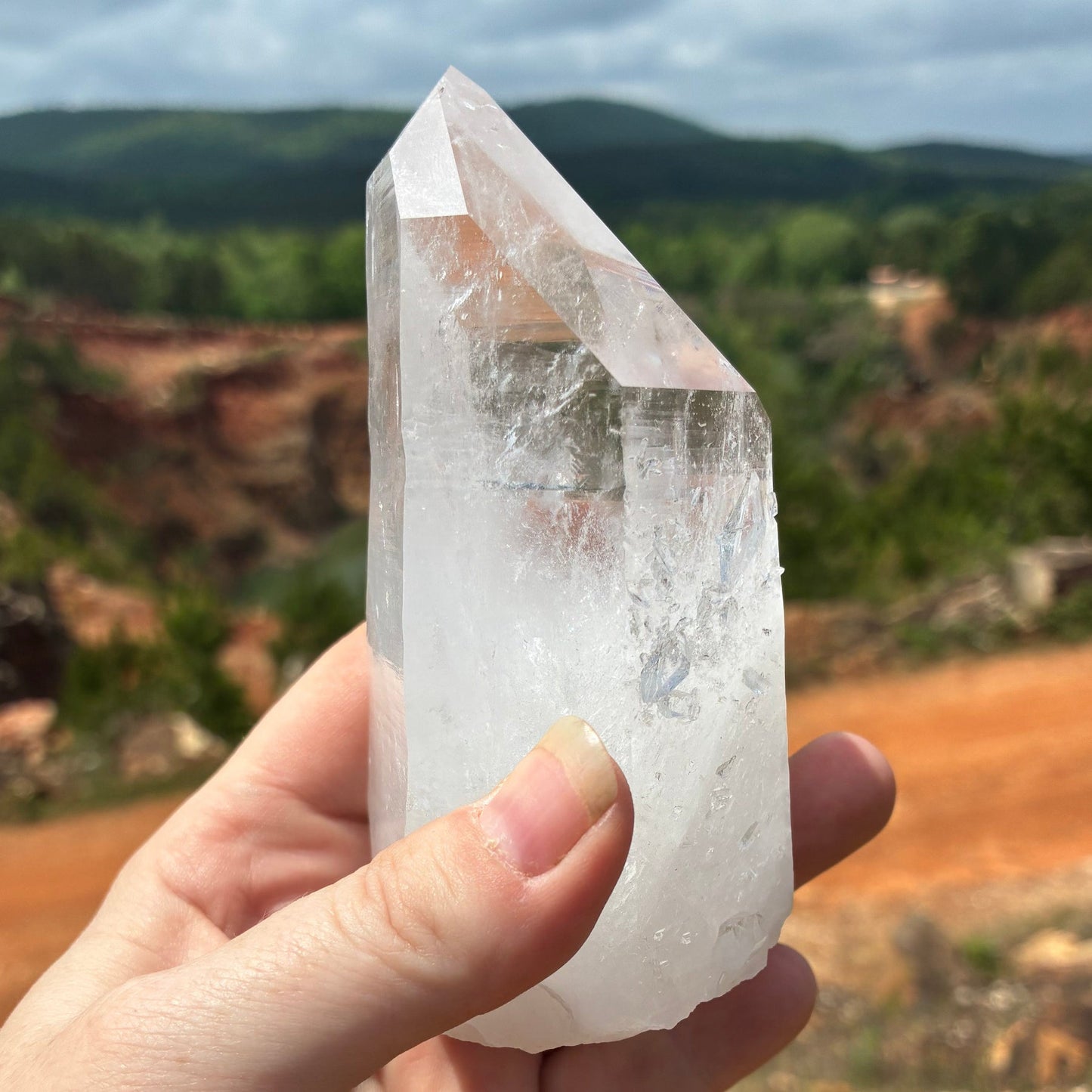 This is the right side of this quartz crystal point.