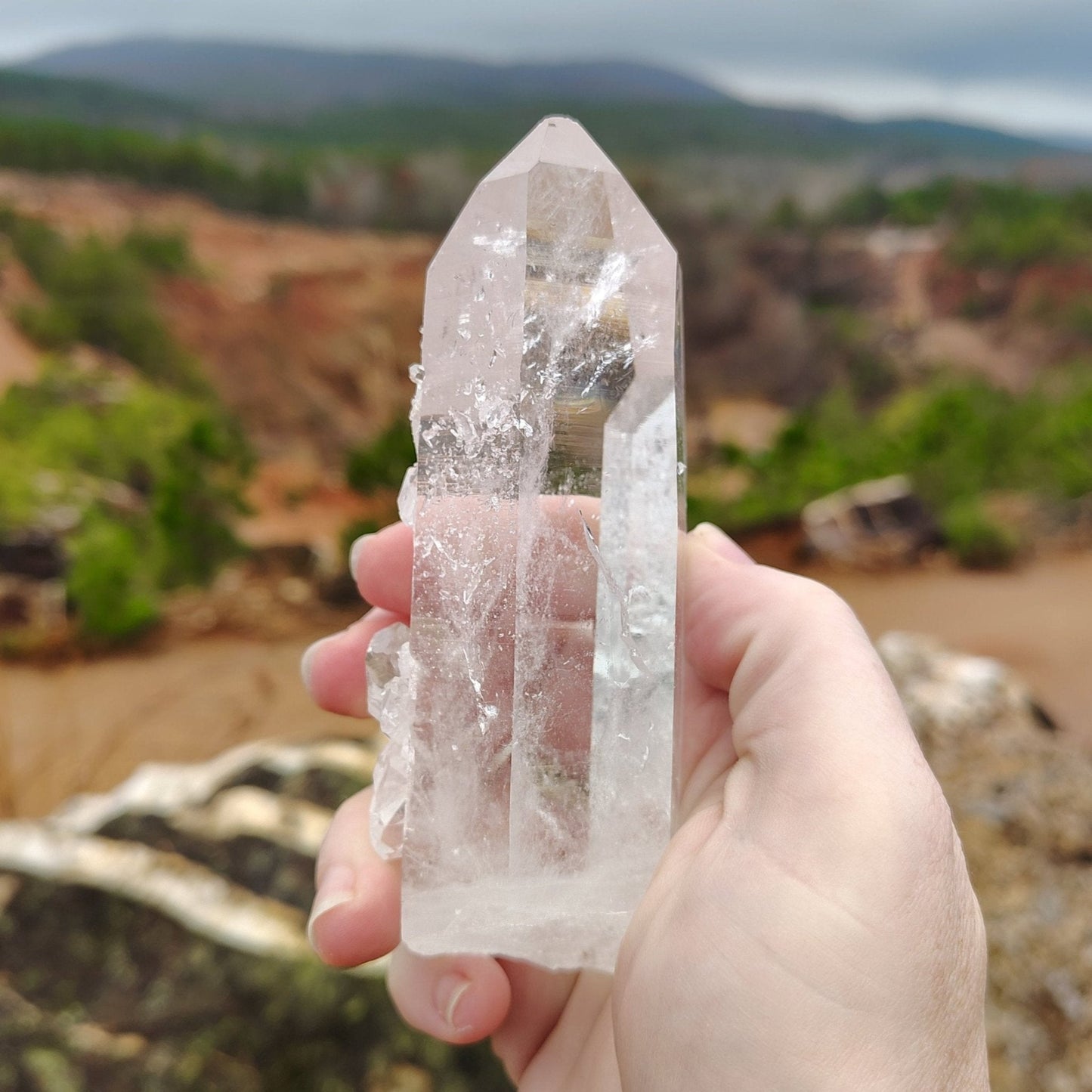 This is the left side of this Quartz crystal point