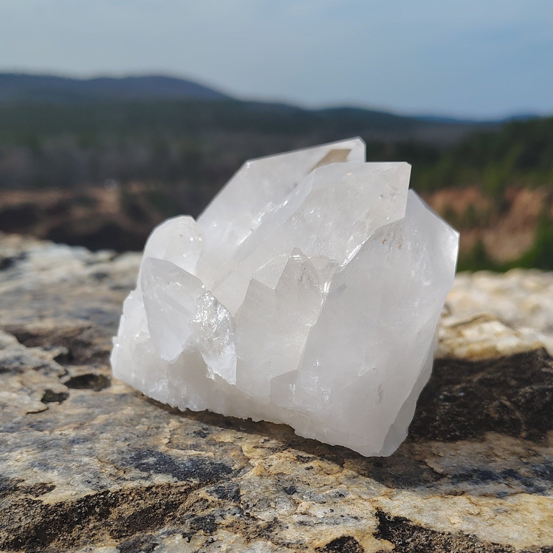 This is the left side of this quartz crystal cluster in natural light.
