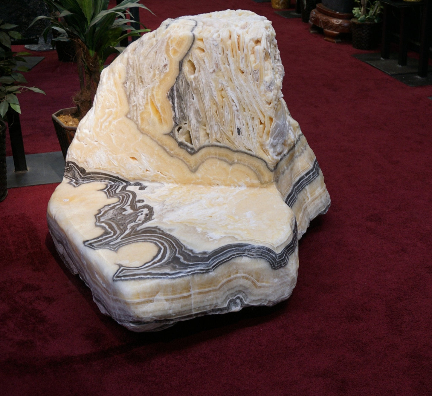 Natural Stone Furniture Carved Phantom Calcite Chair Pool Furniture