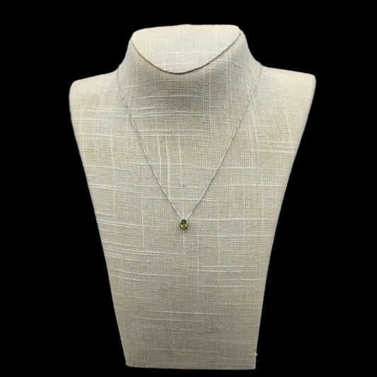 This is the front view of this lovely Sterling Silver and Peridot pendant necklace