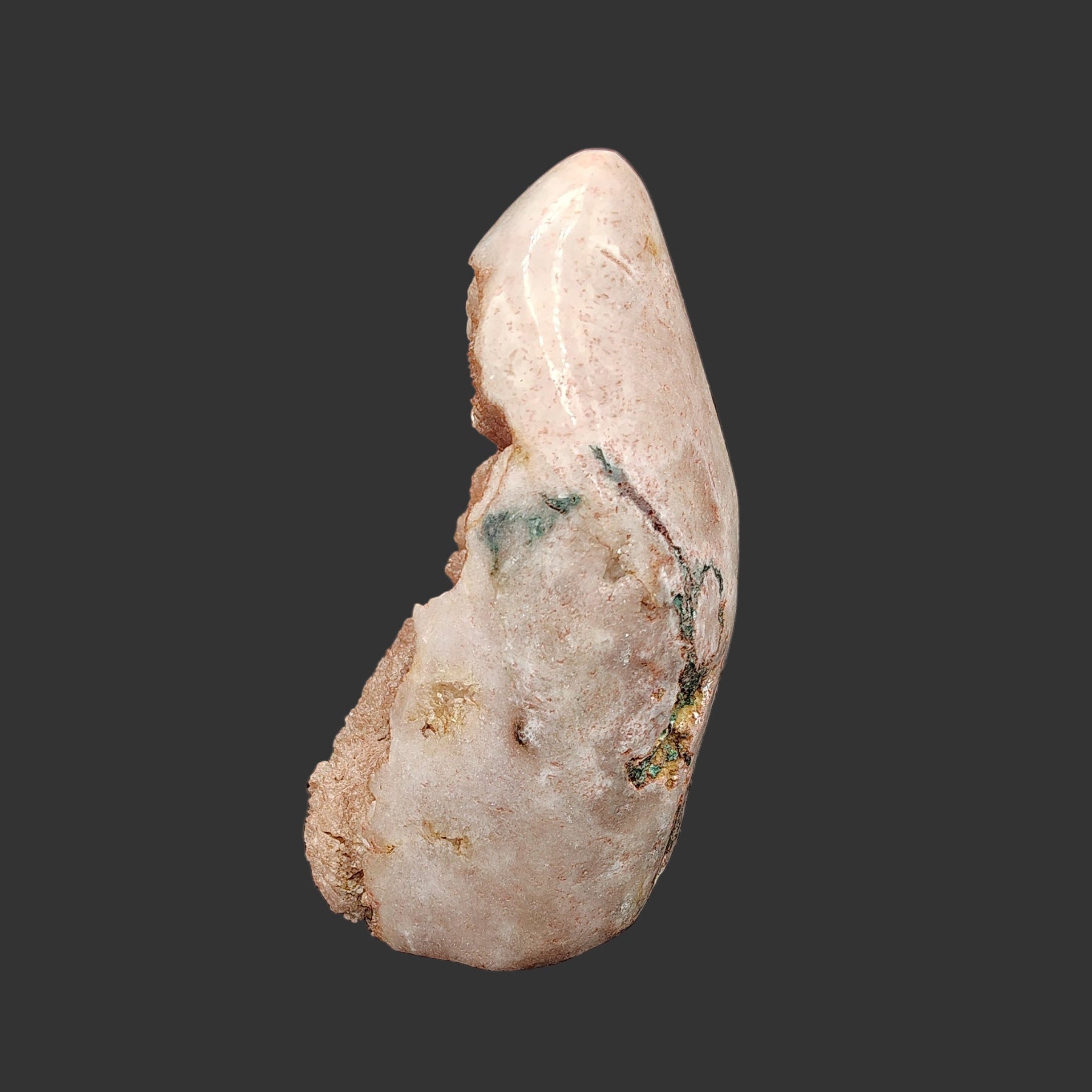 This is the left side of this pink amethyst quartz specimen.