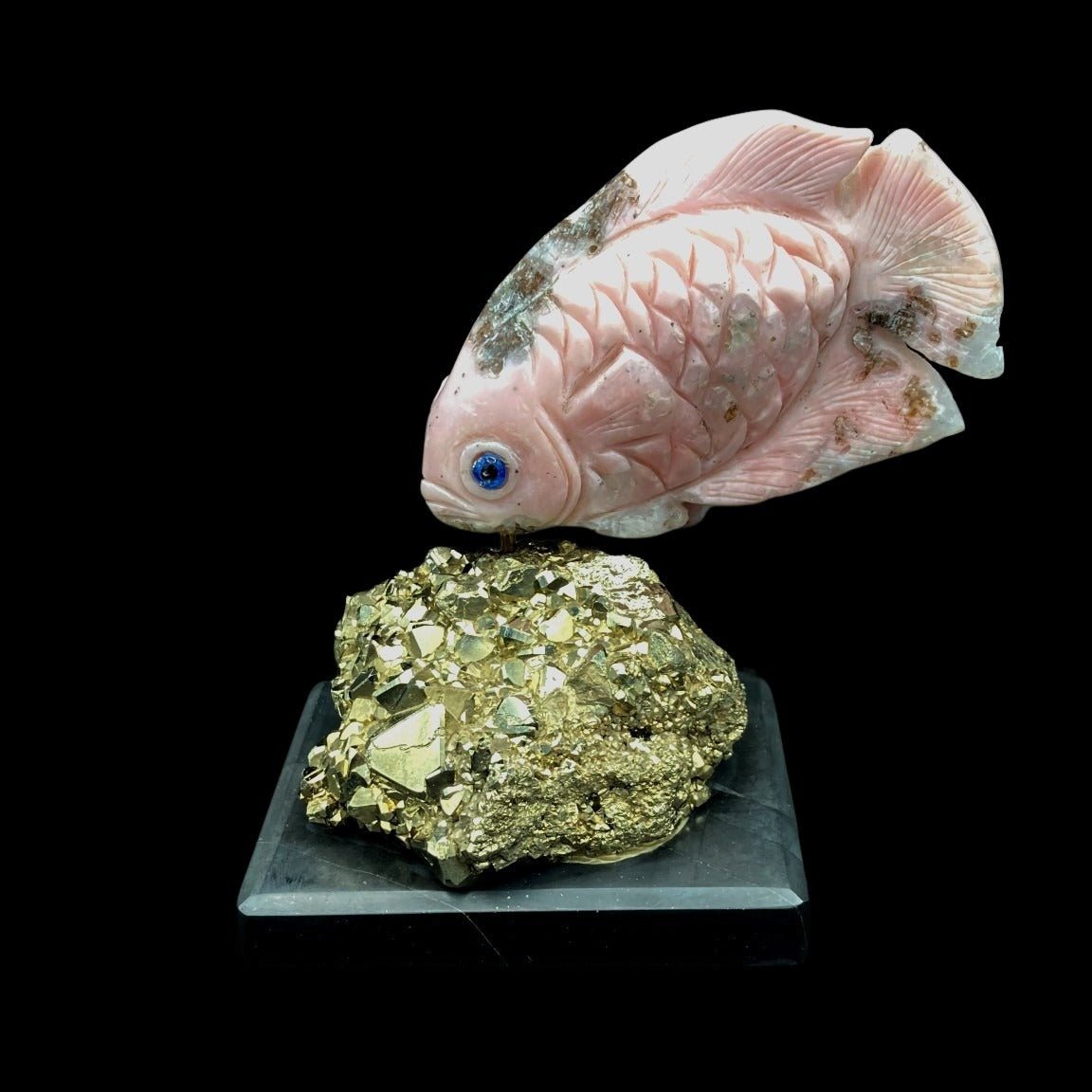 Front View Of Pink Opal Fish