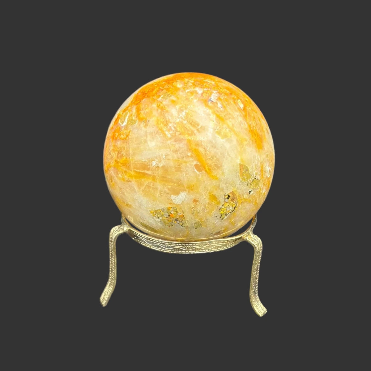 Side view of this sphere, in front of a black background.