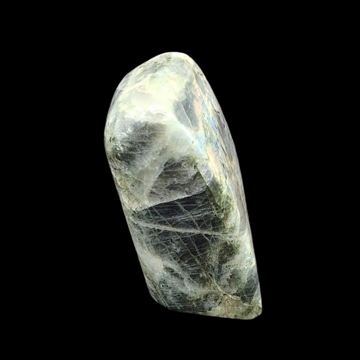 This is the right side of this piece of Labradorite