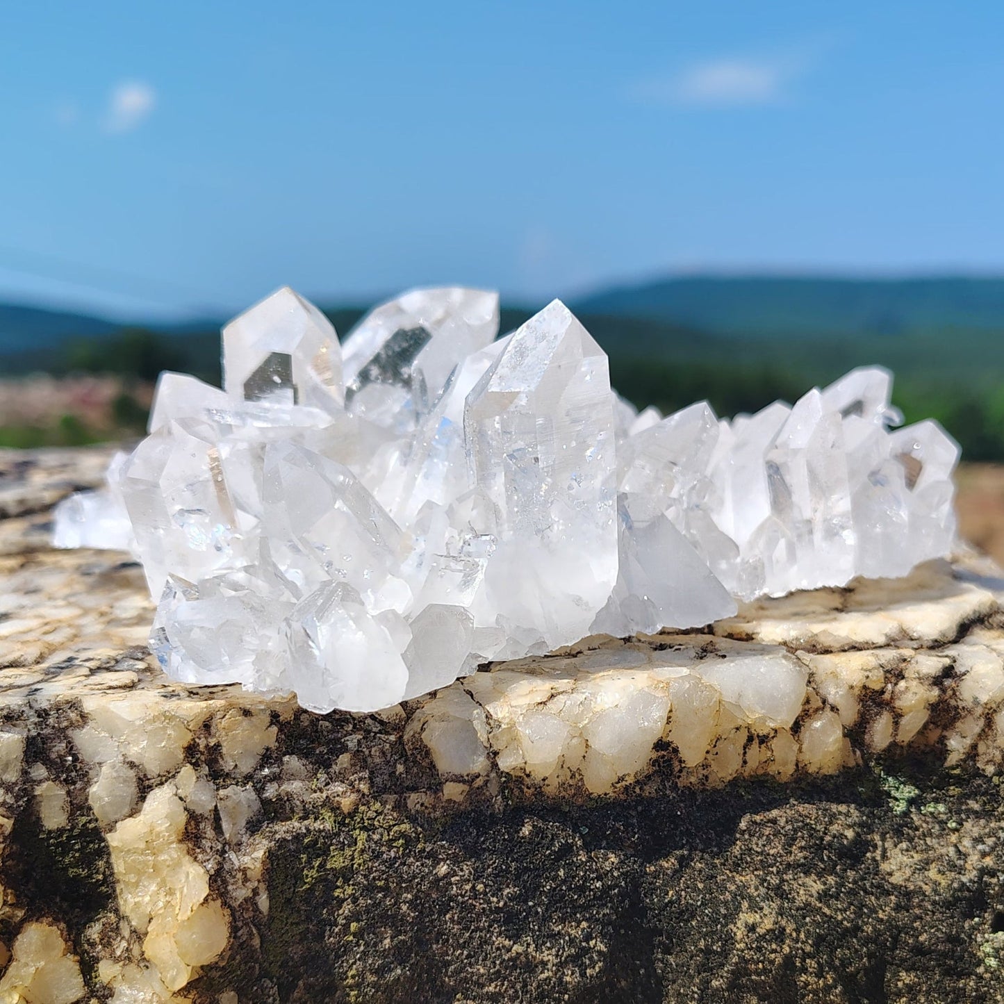 This is the back side of this clear quartz cluster