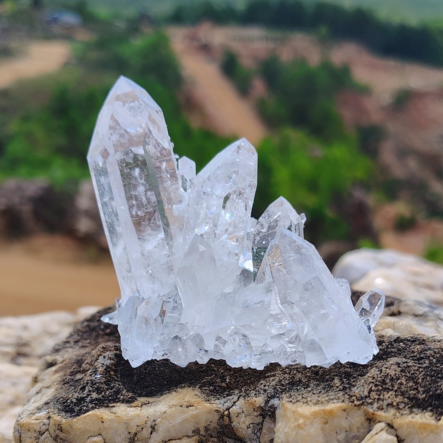This is the right side of this pristine quartz crystal