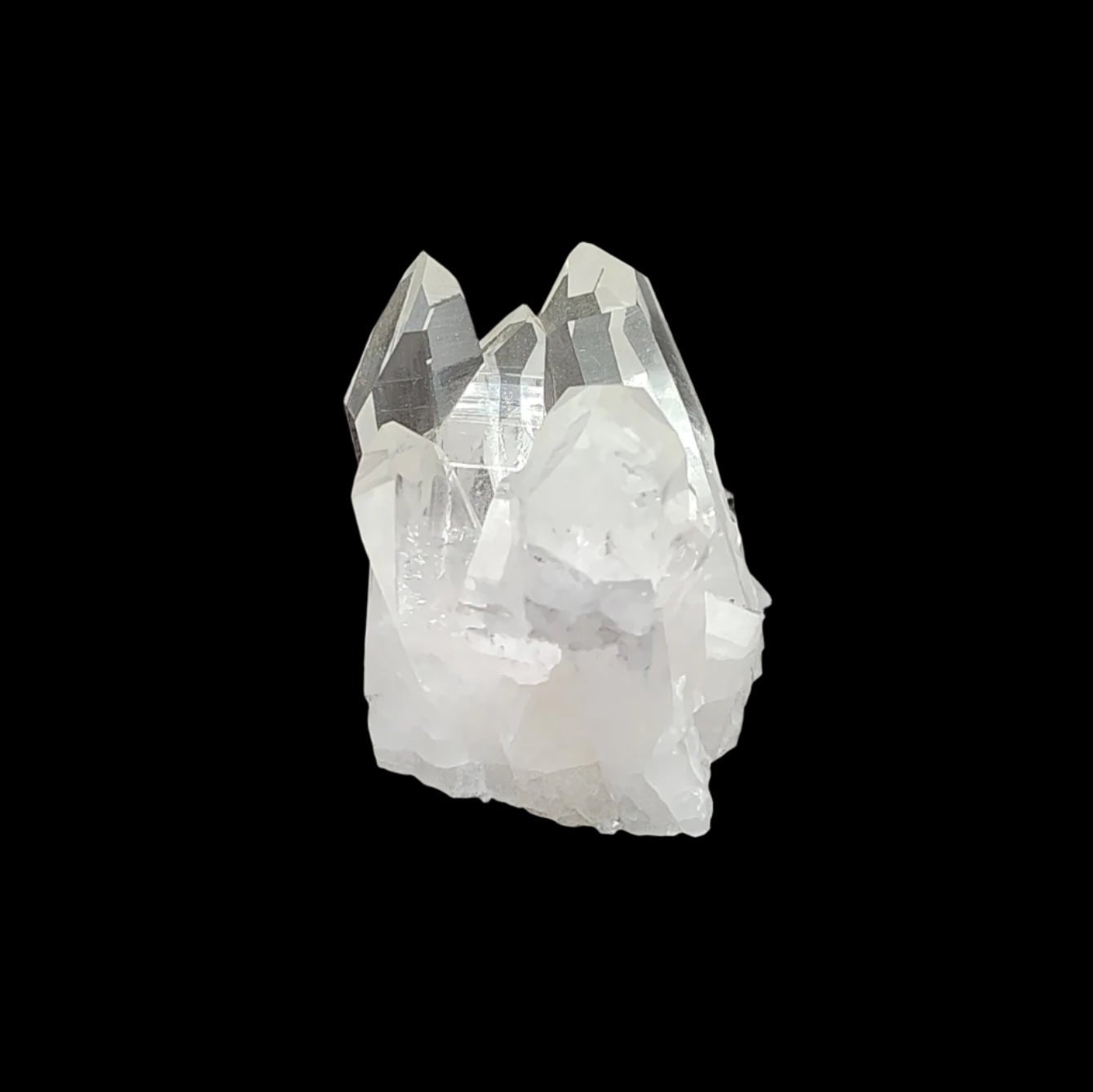 This is the right side of this quartz crystal cluster