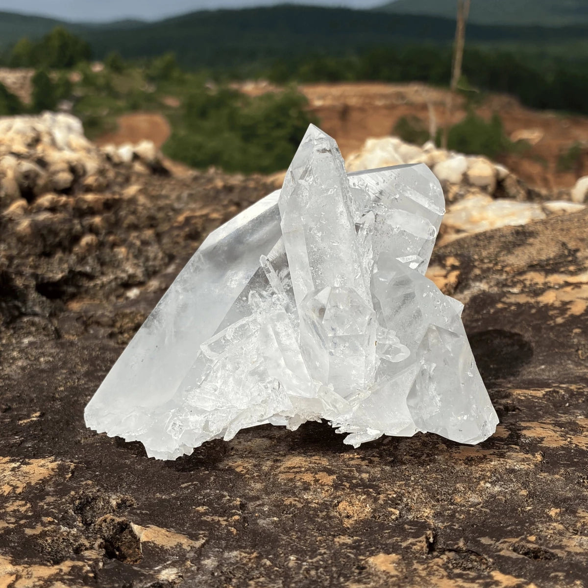 Front side of this Quartz crystal cluster outside.
