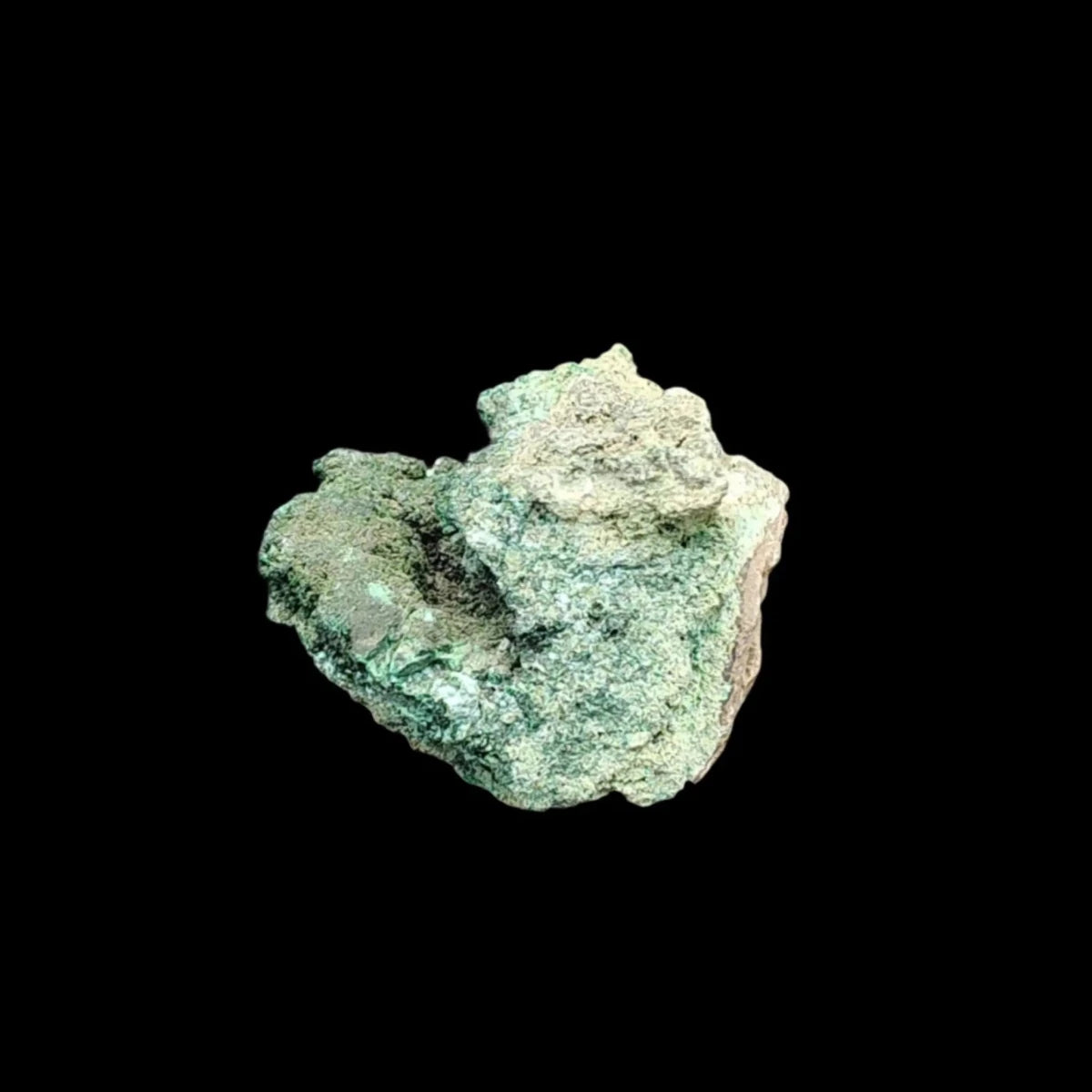 This is the left side of this piece of green Malachite