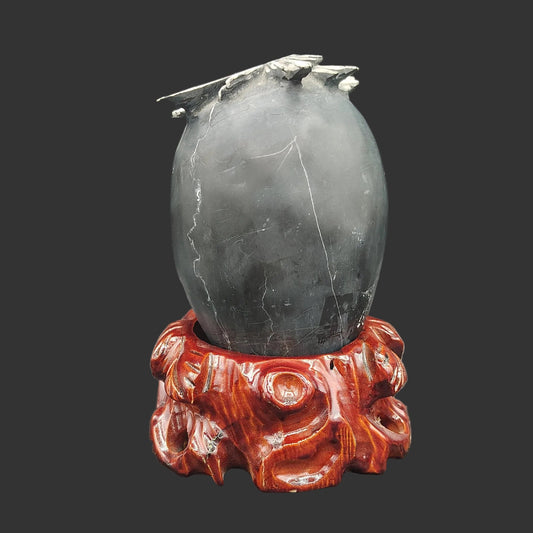 This is the front side of this black and white Chrysanthemum stone and red wooden base.