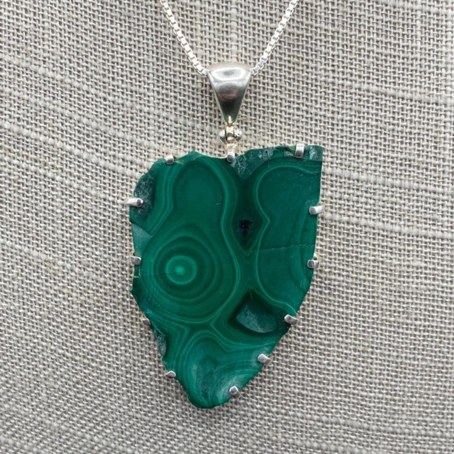 Malachite Pendant Necklace Jewelry, Close Up Of Malachite Pendant, Large 4-5 Tone Green Swirled Malachite Pendant