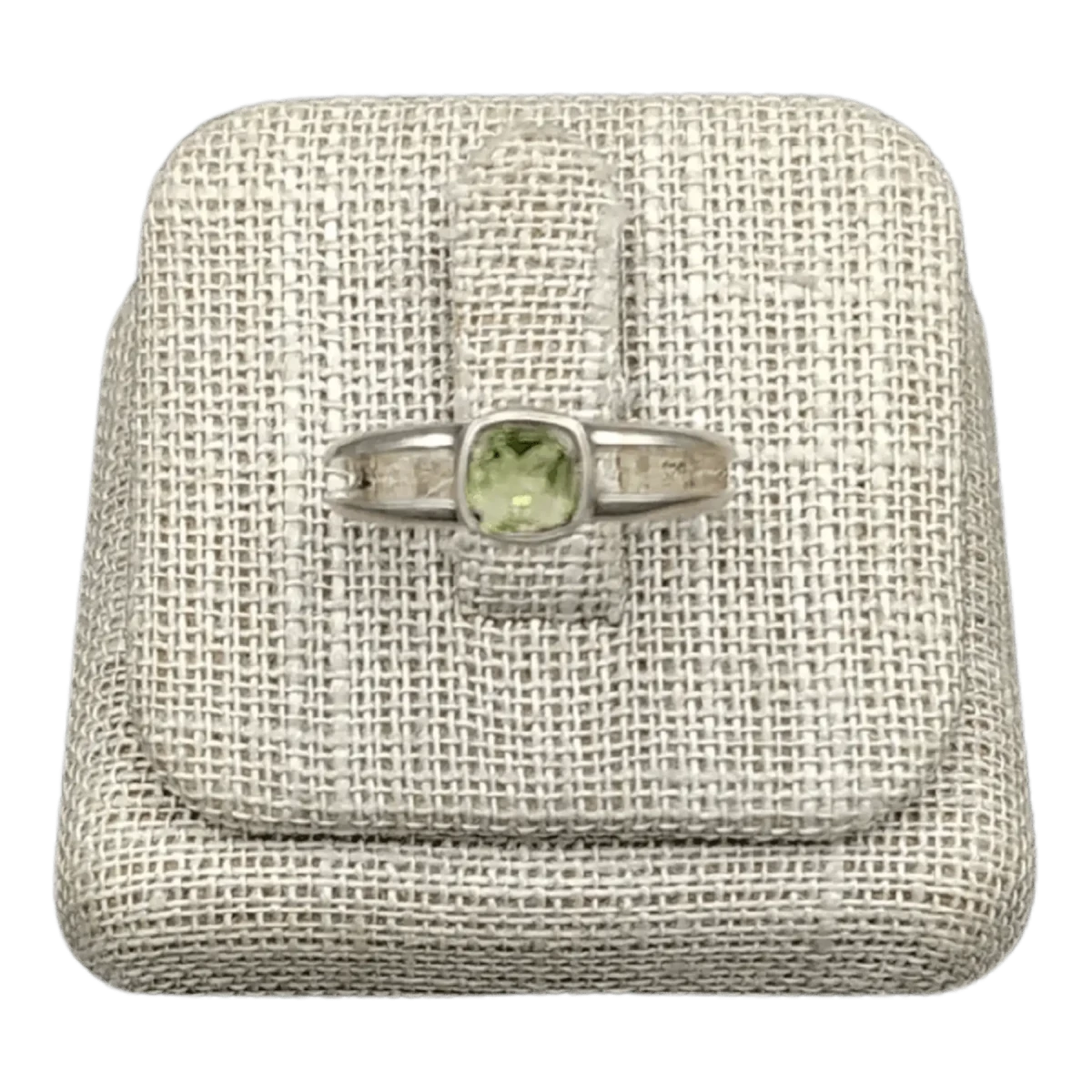 This is the front view of this green Peridot and Sterling Silver ring