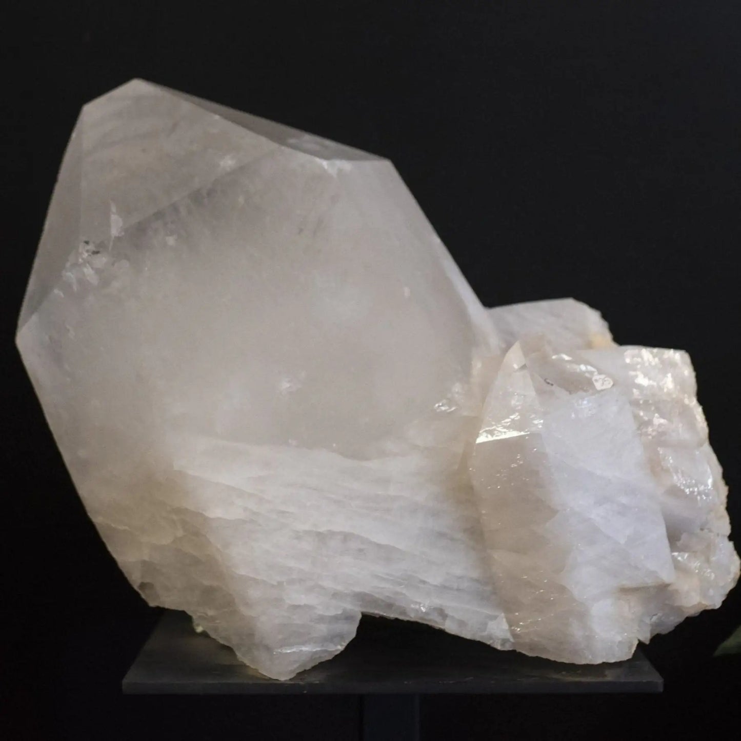 Collector Tabular Quartz Crystal Growth An Extremely Large Crystal Point