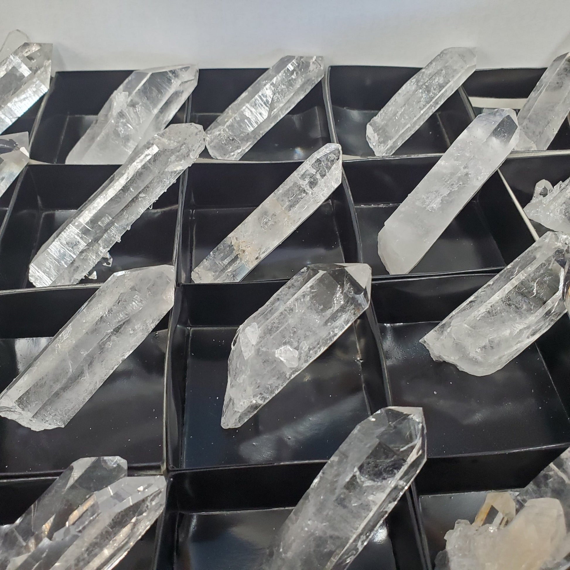 Tray of 24 Crystal Points Water Clear