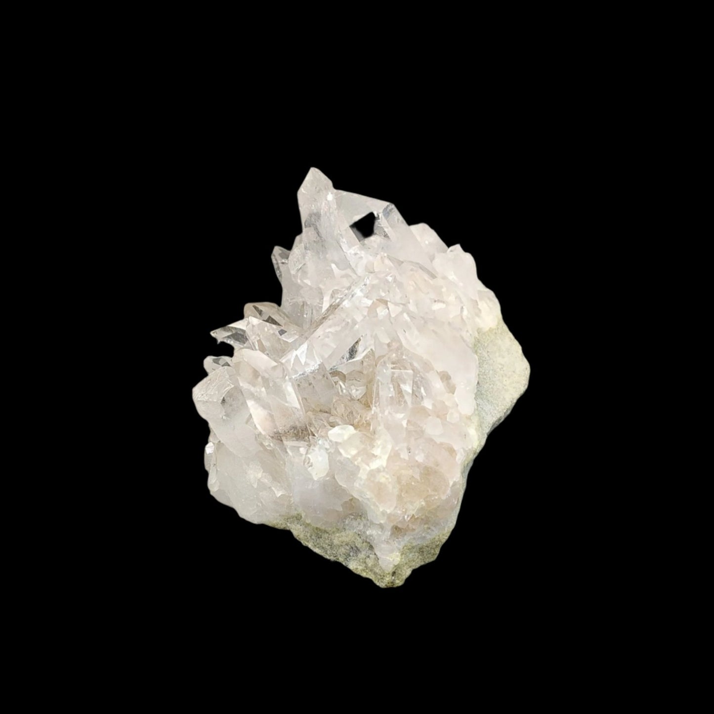 This is the left side of this Quartz crystal cluster